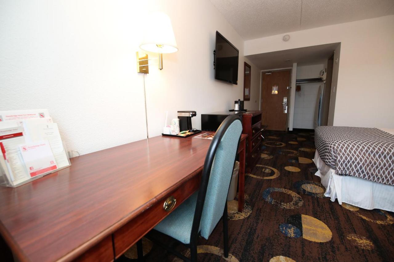 Stonebridge Hotel Fort Mcmurray Εξωτερικό φωτογραφία