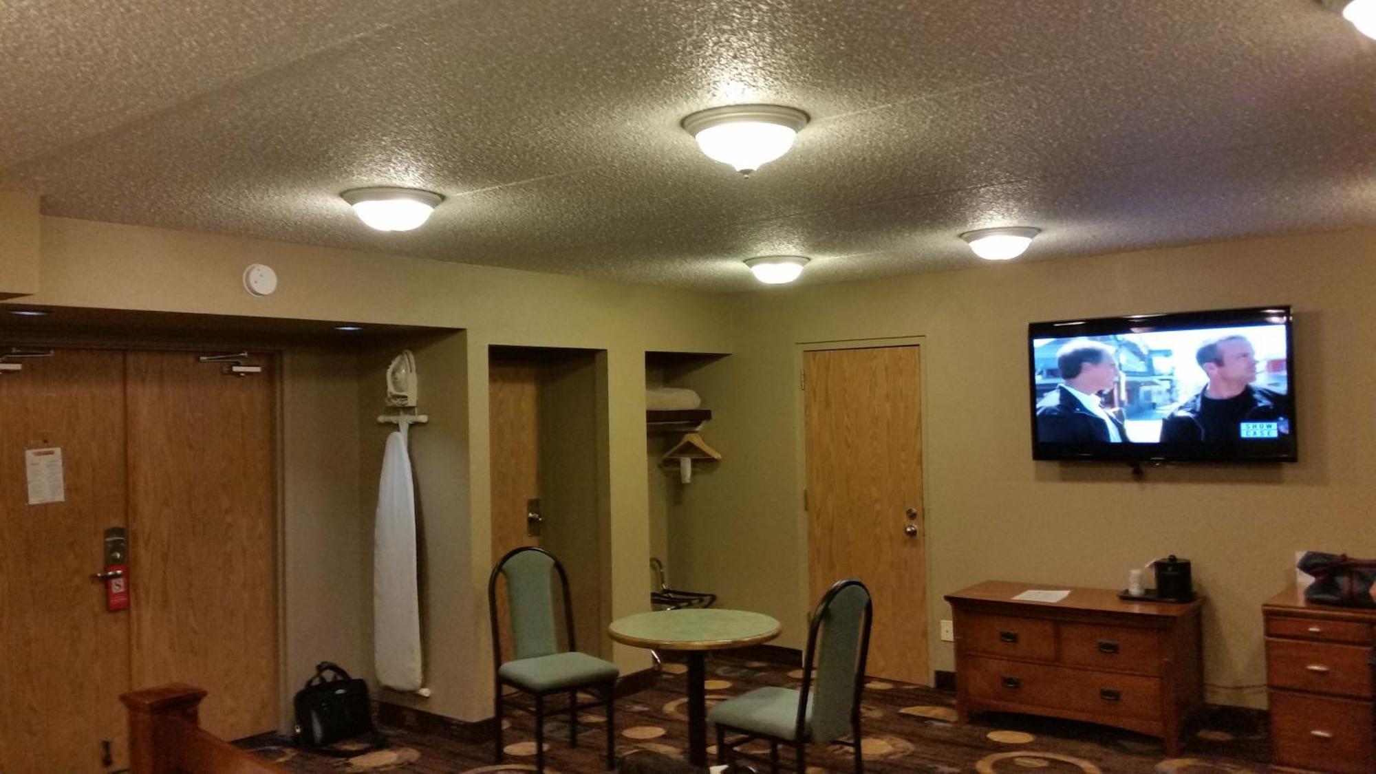 Stonebridge Hotel Fort Mcmurray Δωμάτιο φωτογραφία