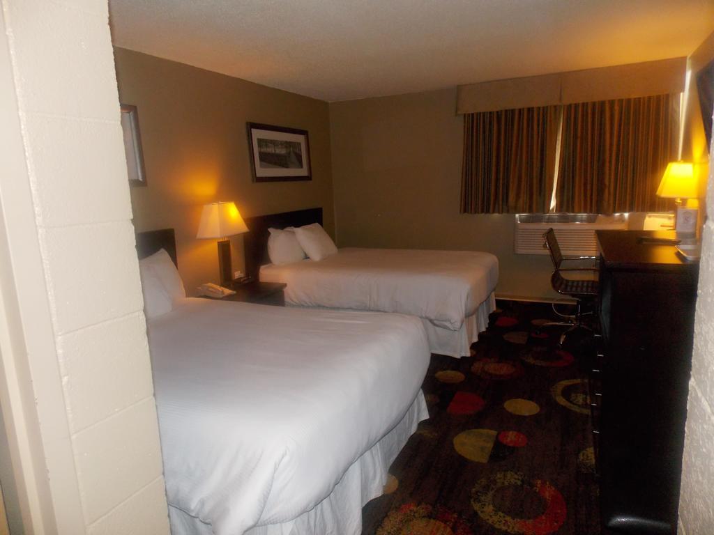 Stonebridge Hotel Fort Mcmurray Δωμάτιο φωτογραφία