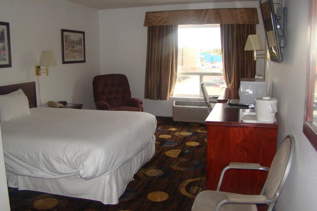 Stonebridge Hotel Fort Mcmurray Δωμάτιο φωτογραφία